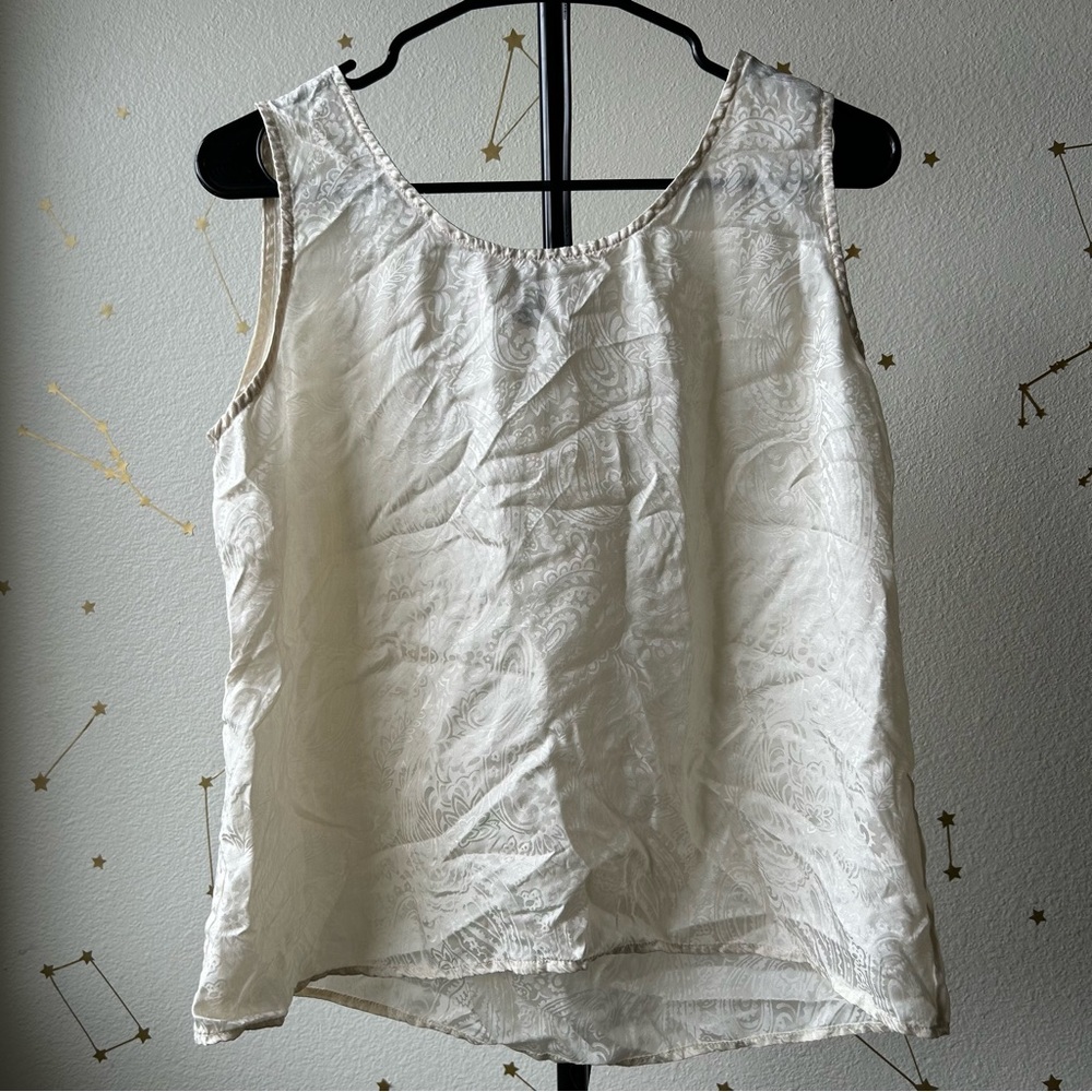 Vintage Silx Cream Tank Top w/light Paisley pattern 100% Silk